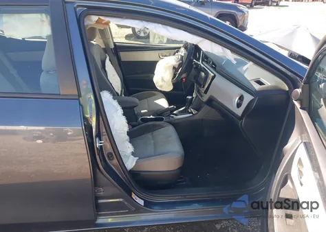 2018 Toyota Corolla Le Eco z USA, uszkodzony, nr VIN 2T1BPRHEXJC112661